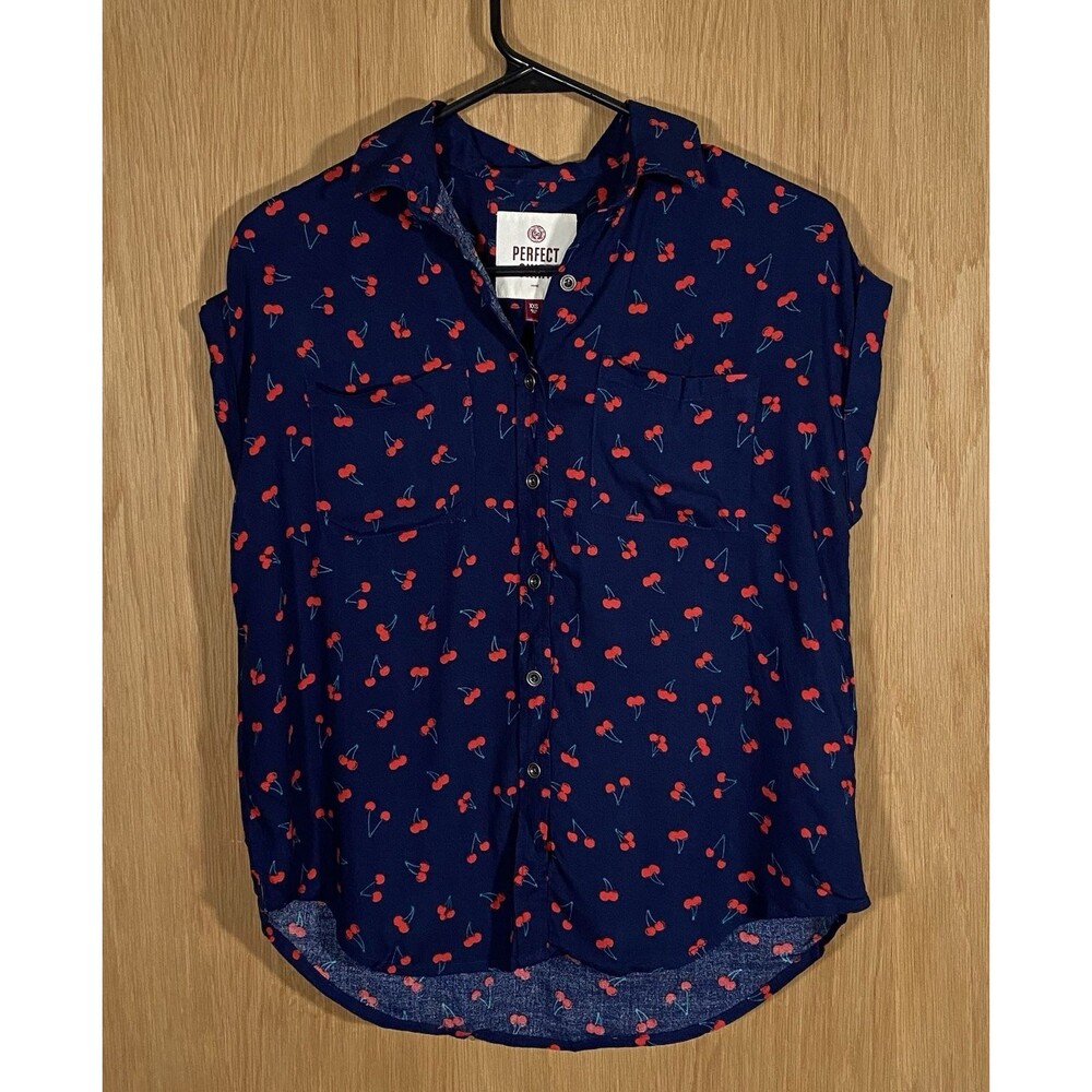 Juniors XXS Cherry Print Button Up Shirt Short Sleeve Novelty Lightweight NWT